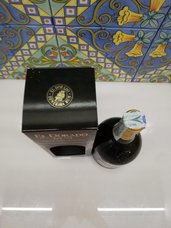 Rum El Dorado Versailles 2002 Vol.63% cl.70