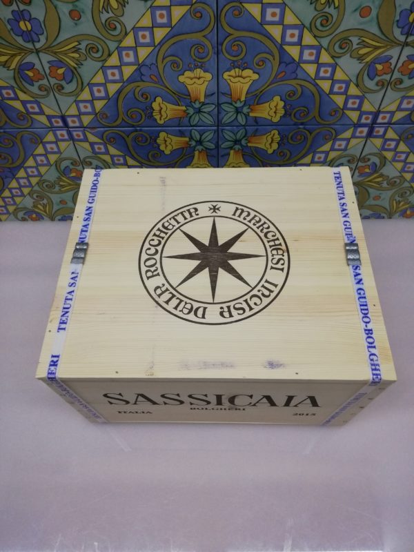 Sassicaia 2015 Bolgheri DOC 6 Bottiglie lt 0,75  in cassa legno sigillata – Tenuta San Guido