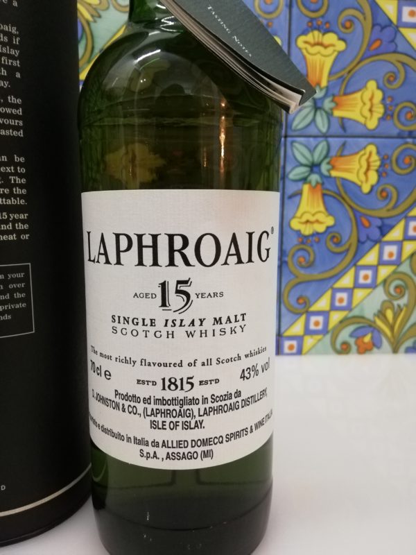 Laphroaig 15 Y.O. Single Islay Scotch Whisky  vol 43% cl 70