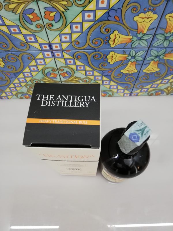 The Antigua Distillery “Heavy Traditional Rum” 2012 – Vol. 66% cl.70