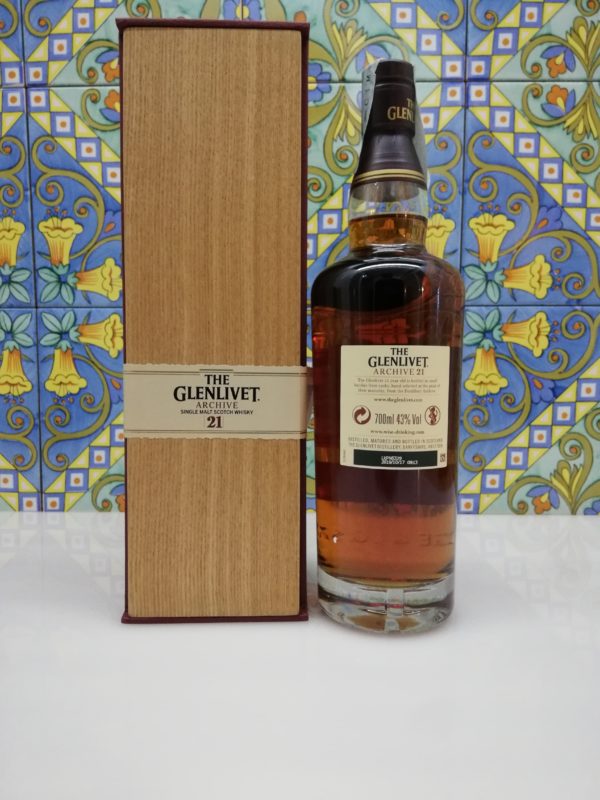 Whisky “The Glenlivet 21 Years Old” Speyside Single Malt Scotch vol 43 cl 70