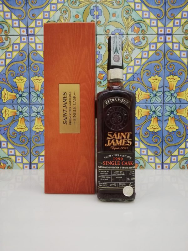 Rum Saint James Single Cask 1999 vol 42.9% cl 70 wood box