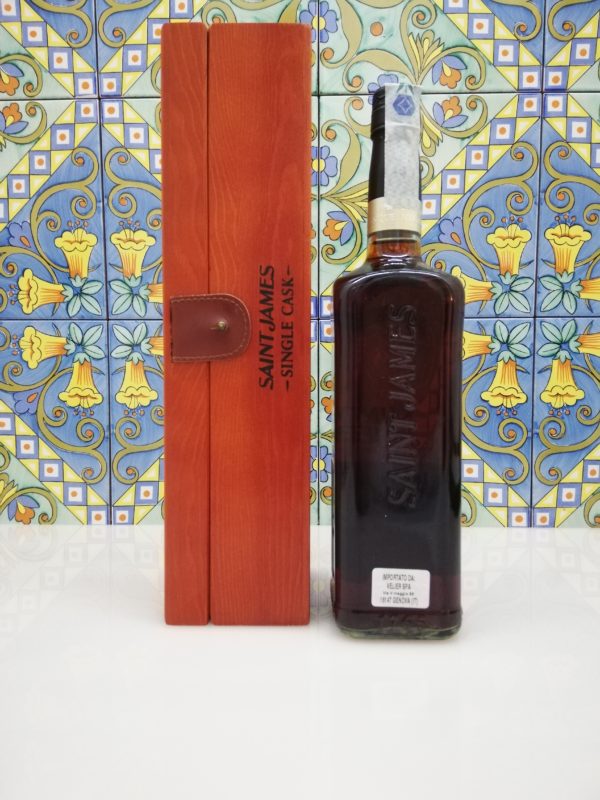 Rum Saint James Single Cask 1999 vol 42.9% cl 70 wood box