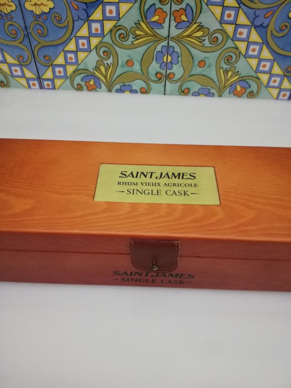 Rum Saint James Single Cask 1999 vol 42.9% cl 70 wood box