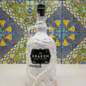 Rum The Kraken Black Spiced  Ceramic White Edition vol 40% cl 70