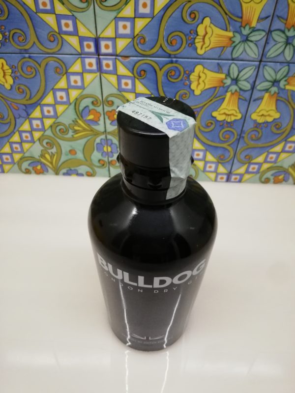 Gin Bulldog London Dry Gin vol 40% cl 100