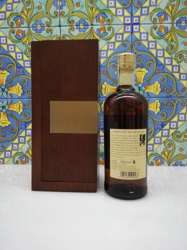 Whisky Taketsuru 21 Y.o. Nikka Pure Malt Vol.43% cl.70 wood box